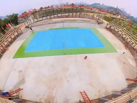 Khán đài sân bóng chuyền bằng tre, mét ở Nghệ An gây ‘bão mạng’