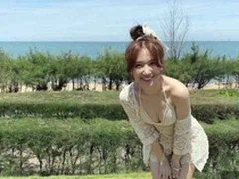 Thông tin về nữ ca sĩ 41 tuổi được đại gia nghìn tỷ Việt si mê