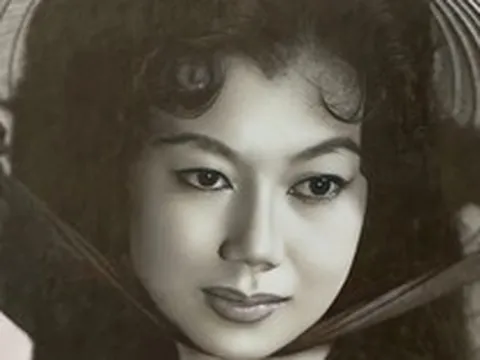 NSND sống kín tiếng trong biệt thự chứa toàn đồ cổ giữa TP.HCM: "Tôi chỉ vừa đủ sống chứ không dư giả"