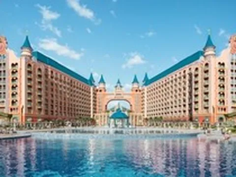 Cuộc đua tạo việc làm ngay trong đại đô thị: Phú Mỹ Hưng làm phố tài chính, Vinhomes tạo khu du lịch, Sun Group dựng lại cả phim trường quy mô lớn