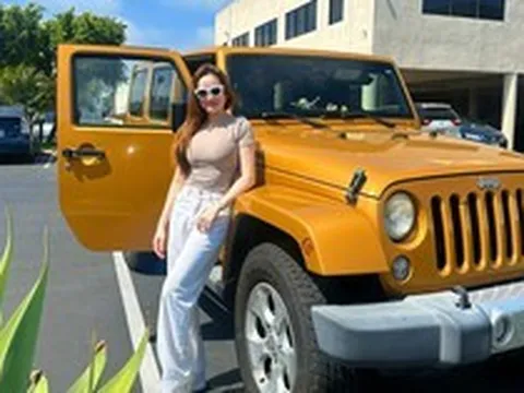 Nữ ca sĩ đang ở Mỹ vội lên tiếng đính chính: "Em vẫn ở Việt Nam"