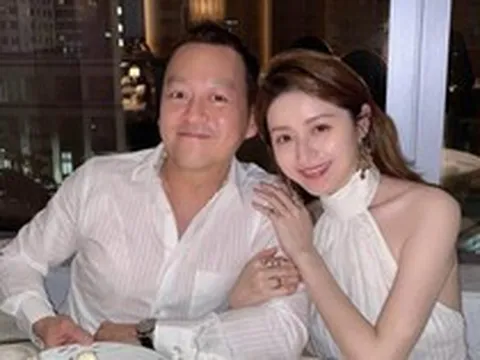 "Nàng thơ" lấy ông chủ chuỗi nhà hàng lớn hơn 12 tuổi, 4 năm sinh 3 con gái: Sống kín tiếng, nhan sắc hiện tại gây bất ngờ