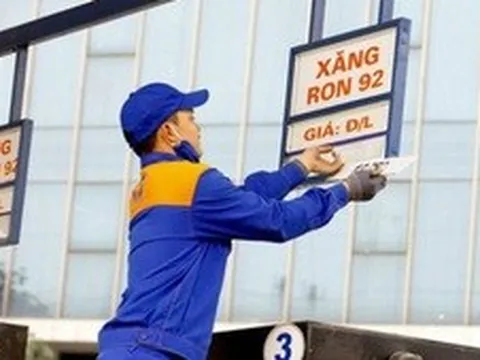 NÓNG: Giá xăng dầu đồng loạt giảm mạnh