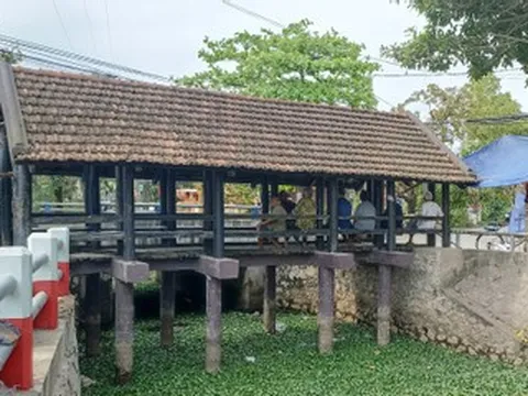 Cầu ngói trăm tuổi ít người biết ở Ninh Bình, người dân coi như 'báu vật'