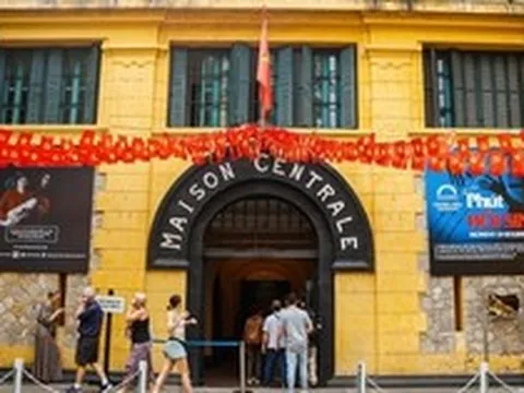 Tất cả người dân đến Nhà tù Hoả Lò chú ý