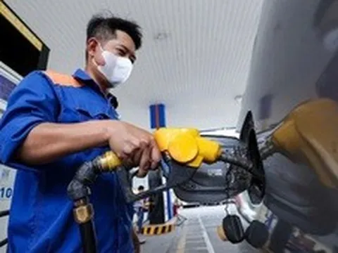 Giá xăng, dầu đồng loạt giảm