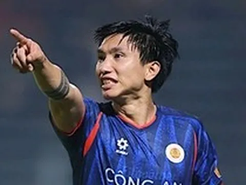 Đoàn Văn Hậu nhận tin vui