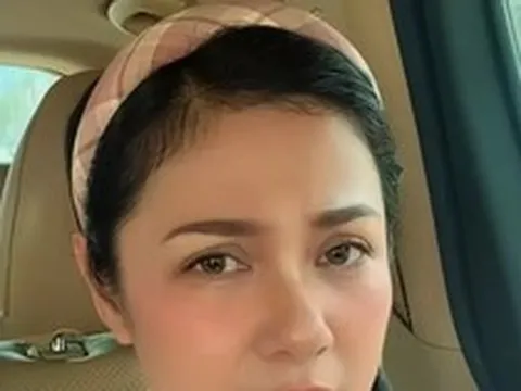 Việt Trinh: 'Tôi bị trầm cảm'