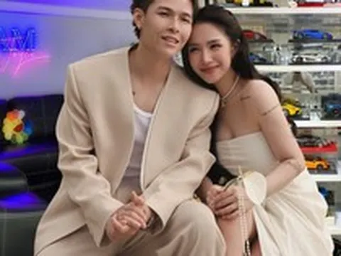 Tiểu thư Sài thành 15 tuổi yêu, 20 tuổi lấy chồng: Ở biệt thự 3 tầng sáng nhất phố, qua 4 lần sinh nở vẫn đẹp như gái đôi mươi