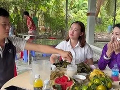 Trùm Điền Quân Khương Dừa ra thông báo, có mặt một nữ NSƯT từ Mỹ về