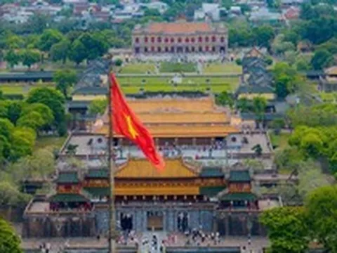 Lá thư viết bằng 3 thứ tiếng của Chủ tịch UBND TP Huế đang gây sốt