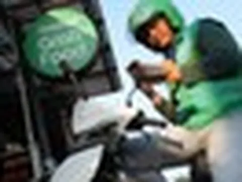 Cho rằng Grab thu phí nền tảng quá cao, láng giềng Việt Nam bắt giảm hơn một nửa, thêm bảo hiểm cho tài xế