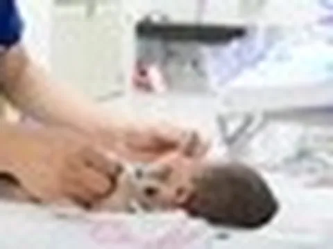 Phát hiện bé sơ sinh mang nhóm máu cực hiếm, bác sĩ xoay chuyển tình thế trong đêm
