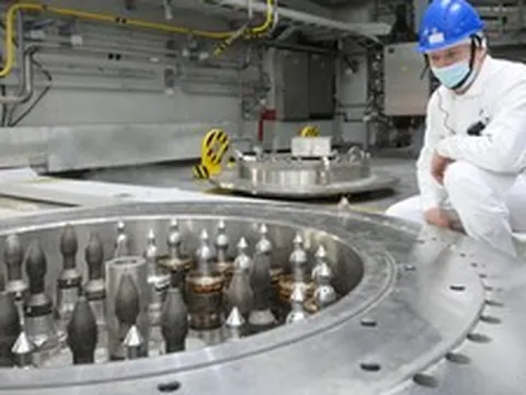 Phát minh của Nga đạt đột phá làm rung chuyển ngành năng lượng: Đốt cháy chất độc tồn tại nghìn năm