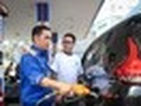 Các quốc gia khuyến cáo nguyên tắc an toàn khi đổ xăng