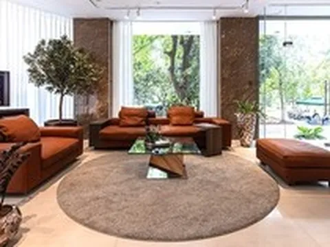 Showroom Renewal Clearance: Chương trình khuyến mãi của Eleganz Furniture