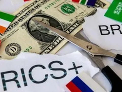 BRICS tăng tốc phi đô la hoá, xây dựng hệ thống tài chính phá thế độc tôn của phương Tây, lung lay vị thế SWIFT, IMF, World Bank