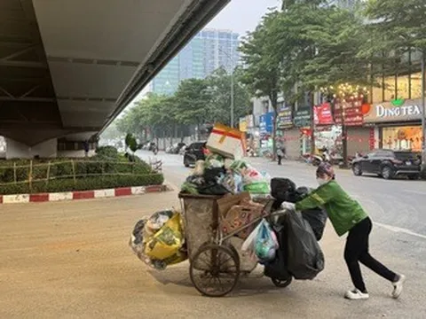 Hà Nội: Phân loại rác từ nguồn "vướng" ý thức người dân