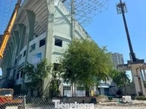 Sân vận động Chi Lăng Đà Nẵng bắt đầu tháo dỡ sau nhiều năm 'đóng băng'