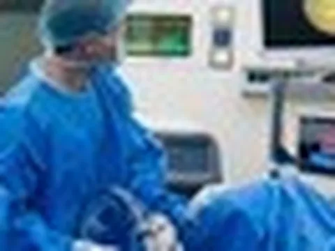 Cơn đau lưng dữ dội giúp người phụ nữ bán bánh mì phát hiện thận sắp hỏng