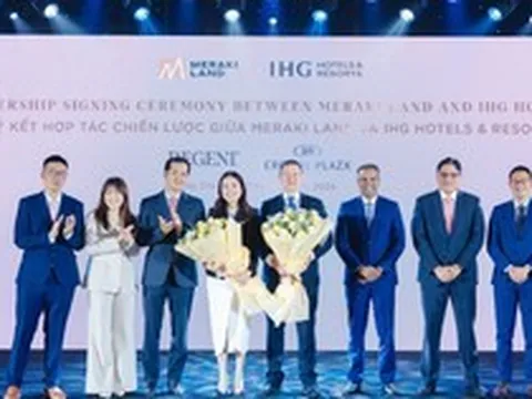 Ông trùm khách sạn 35 tỷ USD của Anh tăng tốc hiện diện tại phía Nam giữa sóng khách ngoại kỷ lục