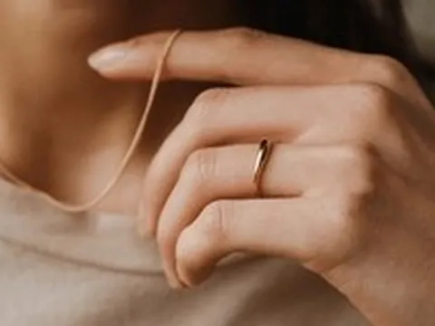 Lời khuyên dành cho những người hay đeo vàng