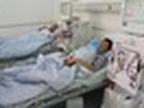 Người đàn ông 28 tuổi bị suy thận, bác sĩ nhắc: "5 việc âm thầm bào mòn thận, nhiều người chủ quan vẫn làm mỗi ngày"