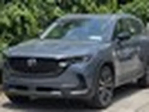 Mazda CX-50 lần đầu lộ diện tại Việt Nam: Bản mâm lớn, có AWD, ADAS, cạnh tranh Forester