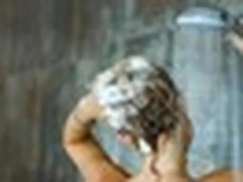 Gội đầu thế nào mới là đúng? Đơn giản nhưng hầu hết mọi người đều sai