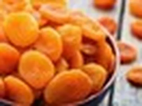 Đừng chỉ ăn chuối và cam: 4 loại trái cây này mới là "cực phẩm" của mùa hè, mọng nước, ngọt mát và giàu dinh dưỡng