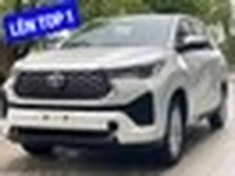 3 xe Toyota bán chạy nhất tháng 6 tại Việt Nam đều có doanh số từ trên 1.000 xe: Hilux lập kỷ lục, Innova Cross vươn top đầu