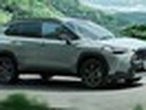 Tin xe 5/7: Corolla Cross thêm bản off-road, Geely gây sốc với SUV 1.128 mã lực