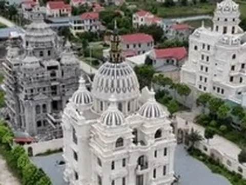 3 lâu đài của 1 đại gia sáng nhất Ninh Bình