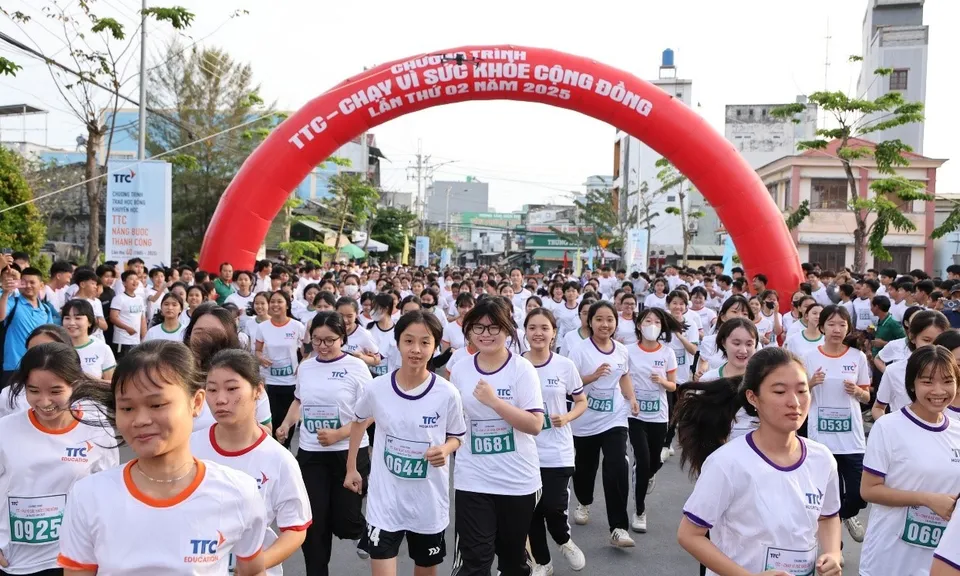 “TTC - Nâng bước thành công”: 40 năm đồng hành với học sinh vượt khó